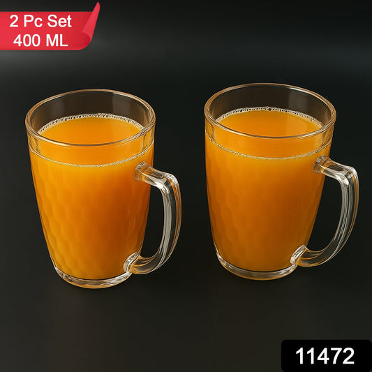 Break-resistant polycarbonate Mocktail Mug with ergonomic handle filled with cold drink