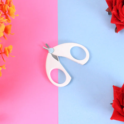 Gentle and safe baby nail cutter scissors with easy grip handles
