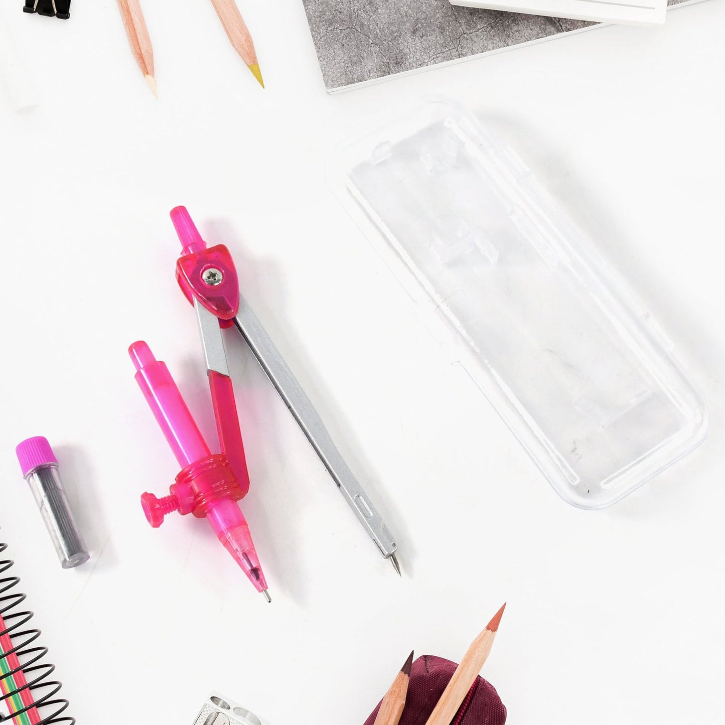 Close-up of the mechanical pencil part in the student geometry compass set