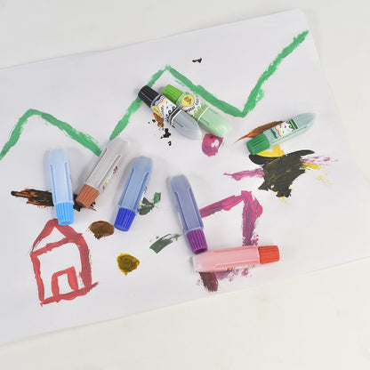 Mixing palette included in the watercolour kit for kids
