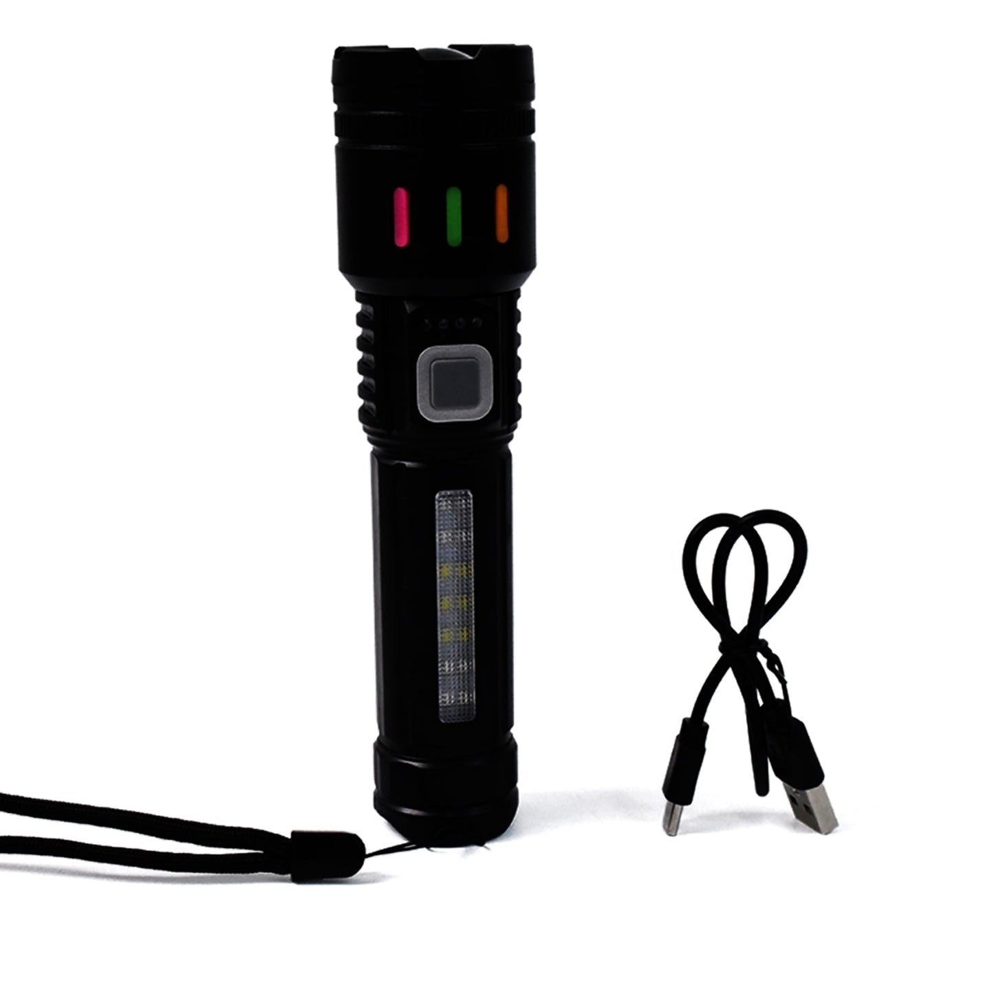 Zoomable LED flashlight providing focused illumination outdoors