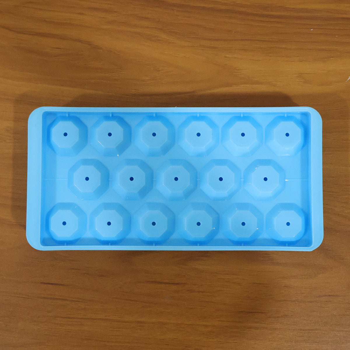 Multipurpose Ice Cube Tray With Lid 17 Grid Mold (1 Pc)