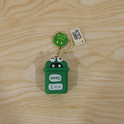 Trash Can Keychain – Durable Plastic Mini Recycle Bin Charm