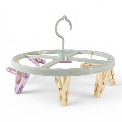 Plastic clothespin rack for laundry drying with durable clips