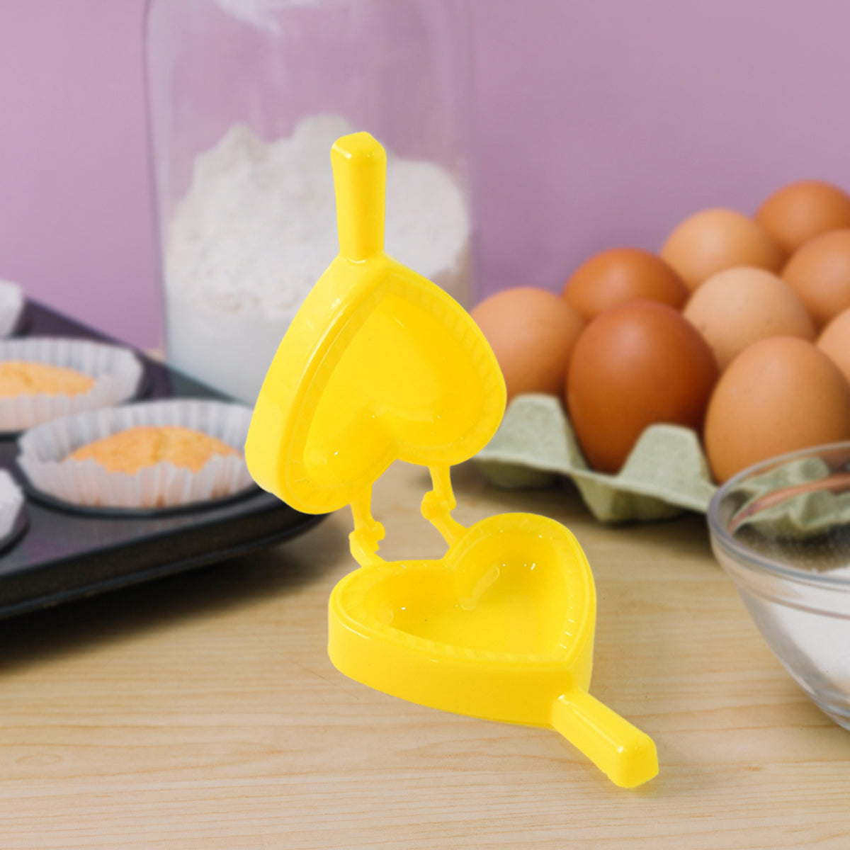 1 Pc Assorted Shape Plastic Snack Mould (Mix Design  1 Pc)