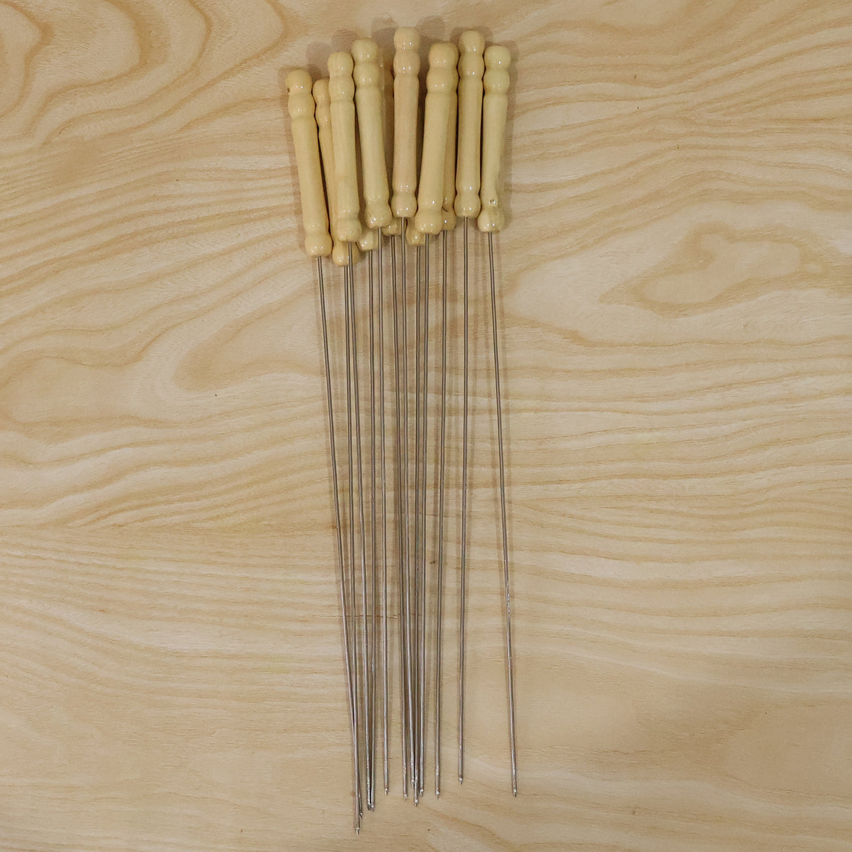 Stainless Steel Bbq Skewers With Wooden Handle (12 Pc)