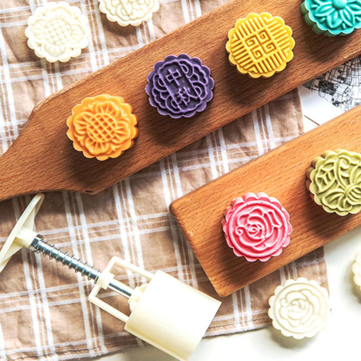 Mooncake Press Mold With 4 Stamps Set