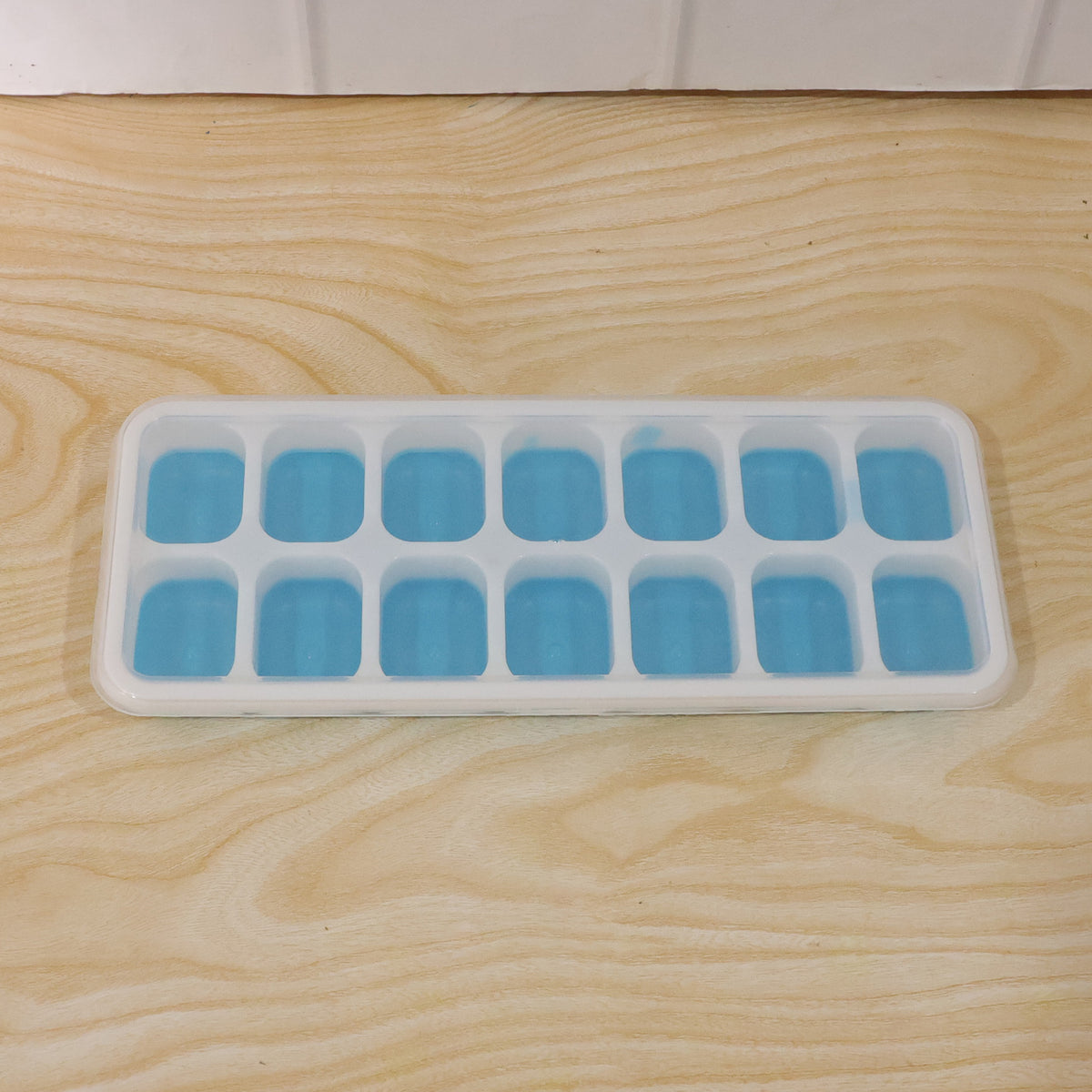 Multipurpose Plastic Ice Cube Tray With Lid (1 Pc 14 Gride)